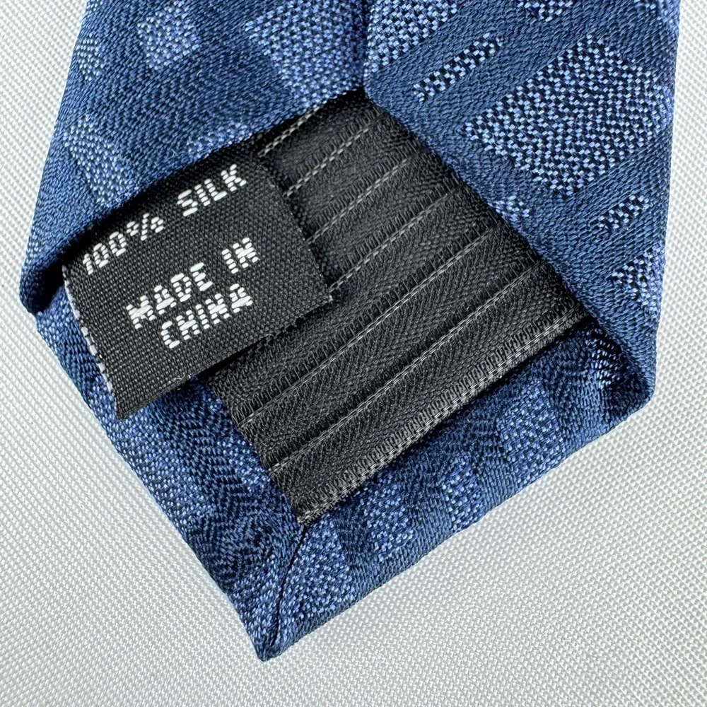 NWT Alfani Navy Geometric Print Silk Tie
